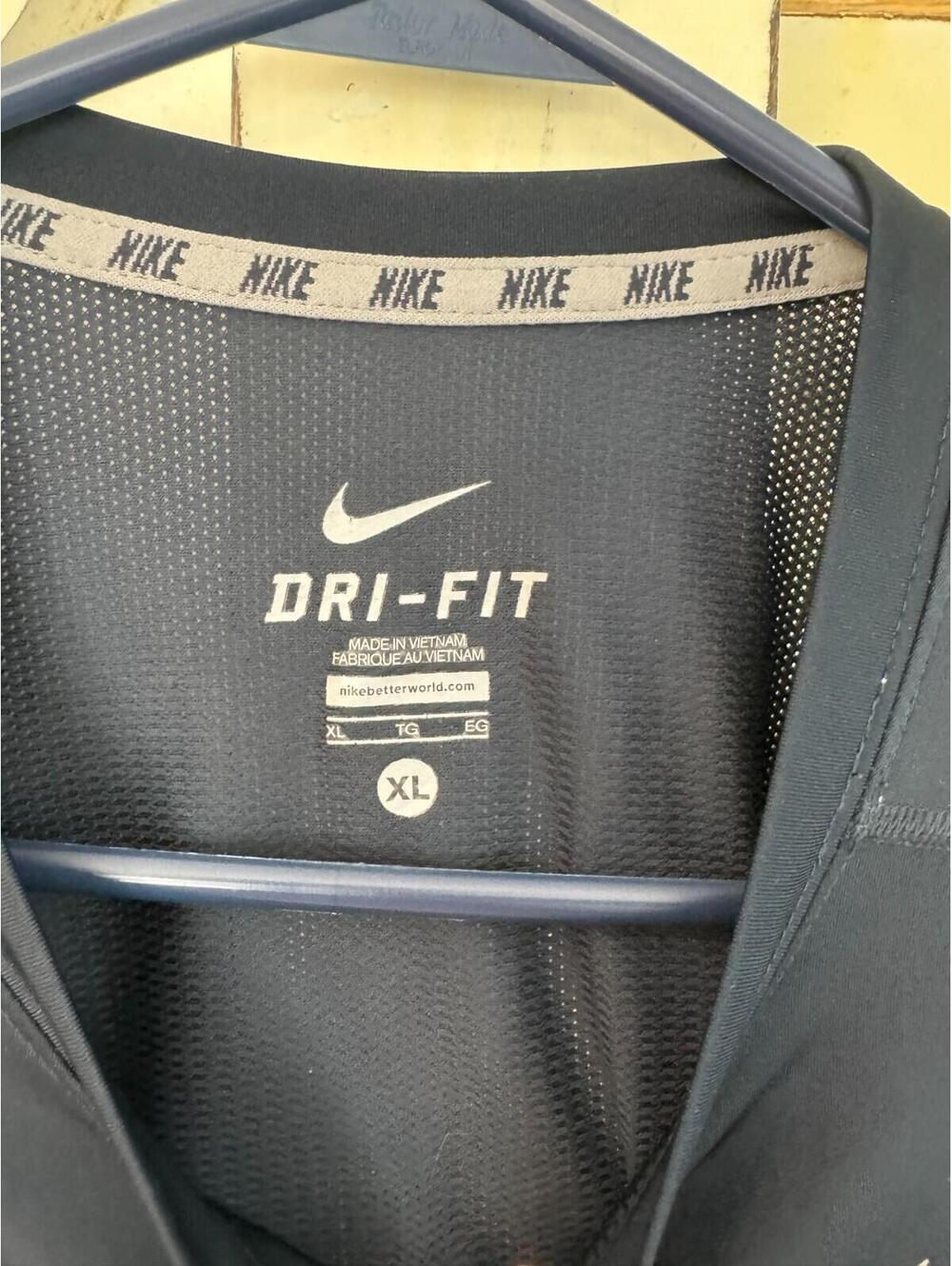 Nike Dri-FIT Mens Long Sleeve Shirt Size XL Blue Stretch Athletic Training - Picture 2 of 3